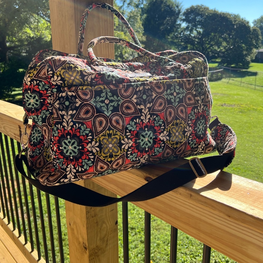 Vera Bradley weekender. Carry on compliant